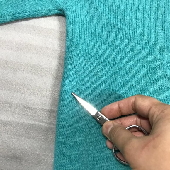 Glenmuir Sweater Mens Extra Large 46 Teal V Neck Lambswool Made in Scotland - Picture 10 of 13